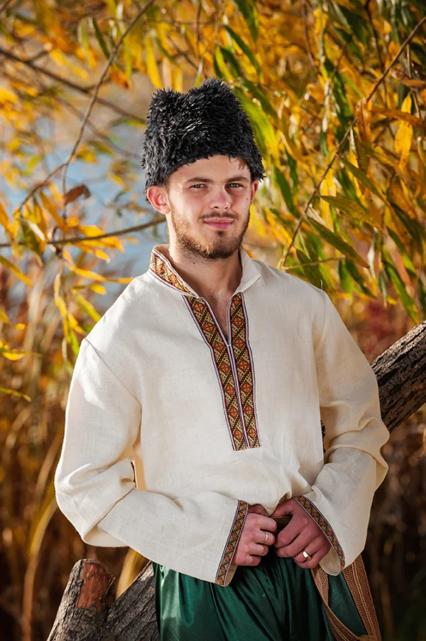 Меховая шапка серая