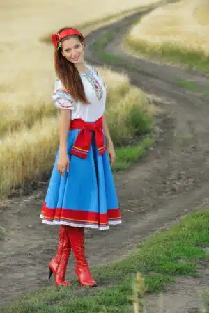 Костюмы с юбкой-солнце